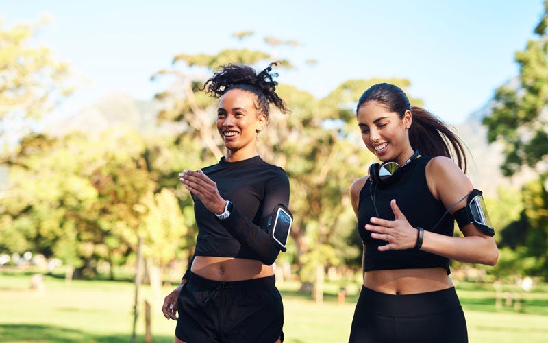 deux femmes qui font du jogging pour libérer des endorphines