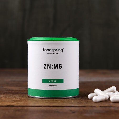 a photo of a canister of Zn:Mg capsules by foodspring