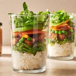 Veganer Sushi-Salat im Glas