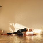 Restorative Yoga: Dein Reset-Knopf für Körper und Geist