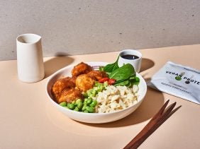 Vegane Hackbällchen Bowl mit Teriyaki Sauce