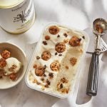Proteinreiche Vanille-Cookie-Dough Eiscreme