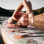 Stand up paddle yoga: how to transform your flow into an intensive workout