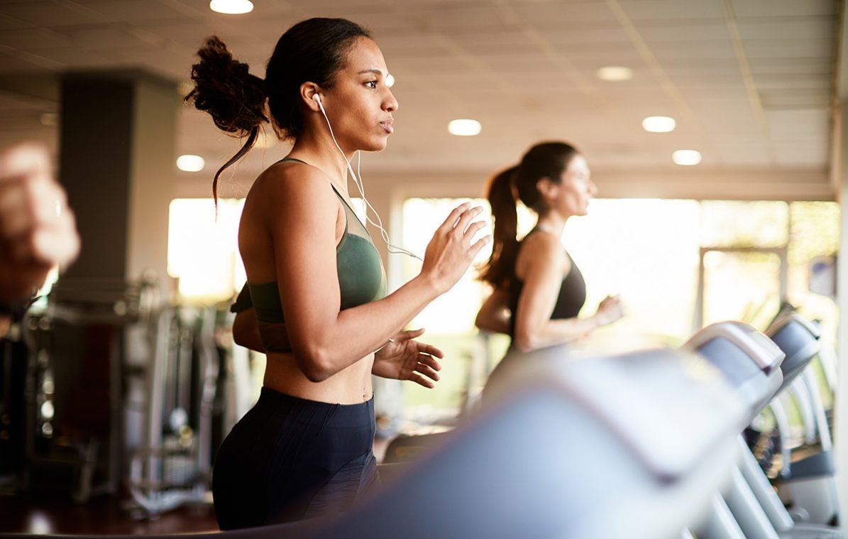 El entrenamiento 12-3-30 que puedes hacer en cinta de correr