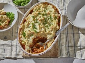 healthy cottage pie with celeriac mash and beef mince