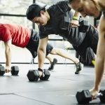 Effektives Brusttraining: Übungen für zu Hause und Gym